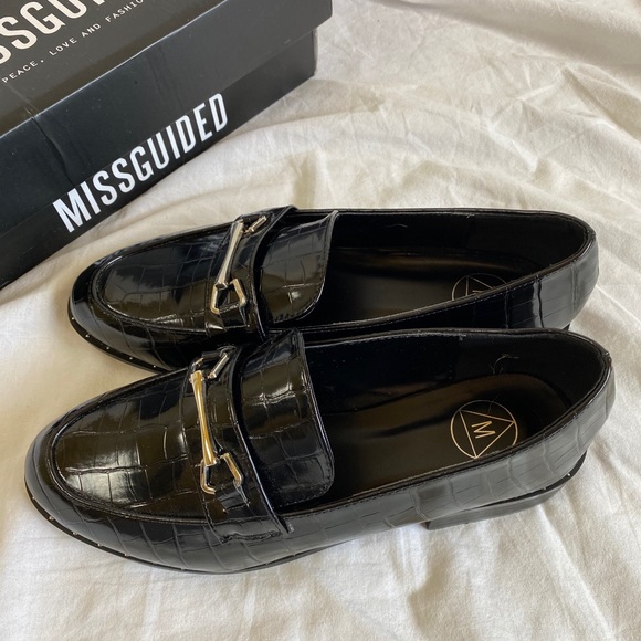 MISSGUIDED patent faux leather croc loafers - Picture 8 of 11